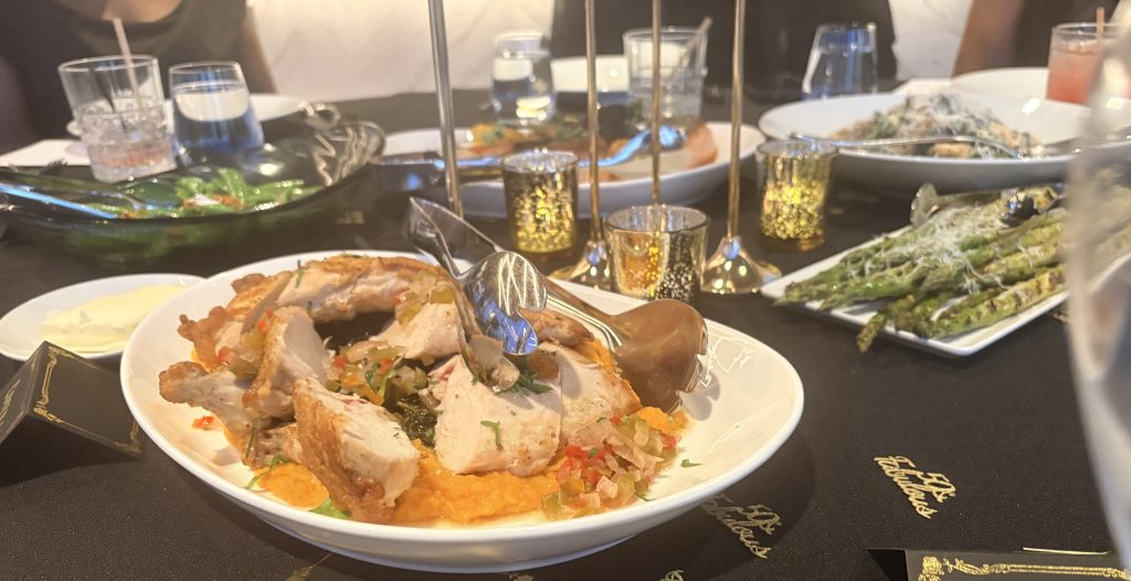 crown room food